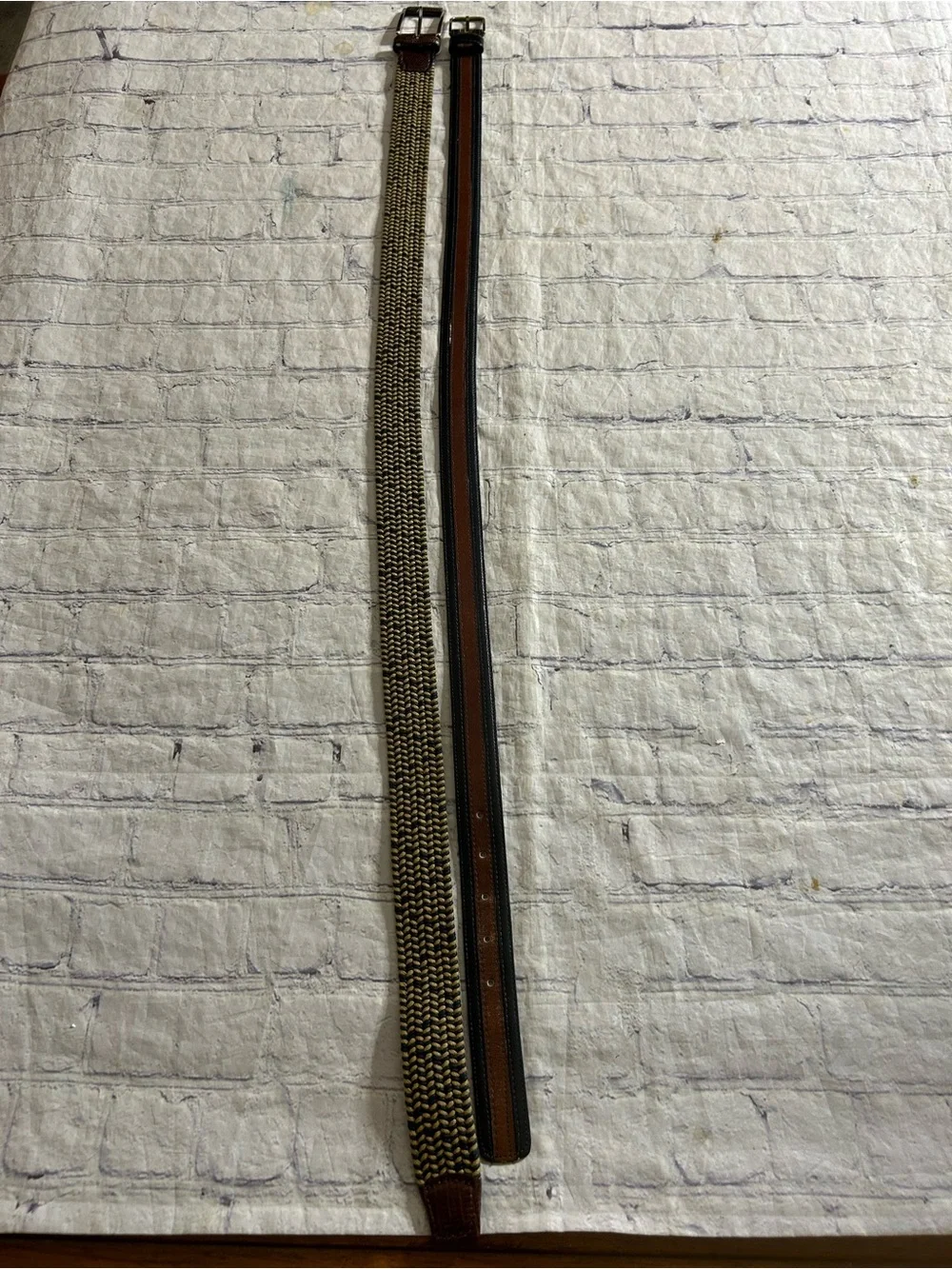MEDICI FULL GRAIN LEATHER ON COWHIDE VTG & NAVY/TAN STRETCH CROC MEN BELTS